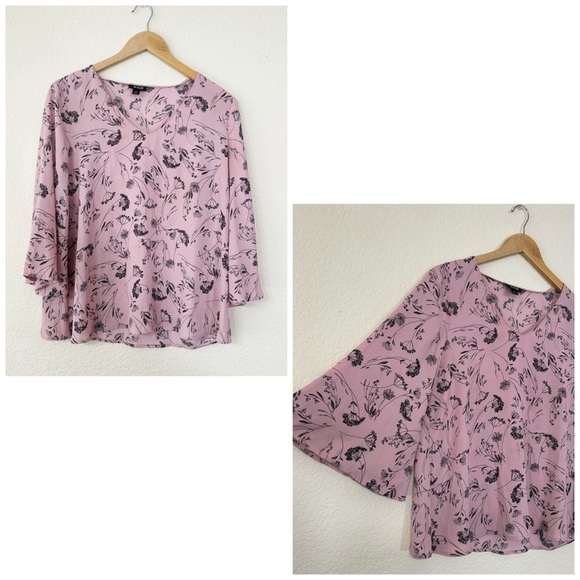 A.n.a pink floral bell flared sleeve blouse Size Medium - Picture 1 of 10